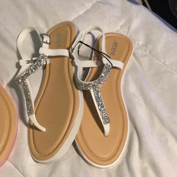 Flip flops - Picture 3 of 3